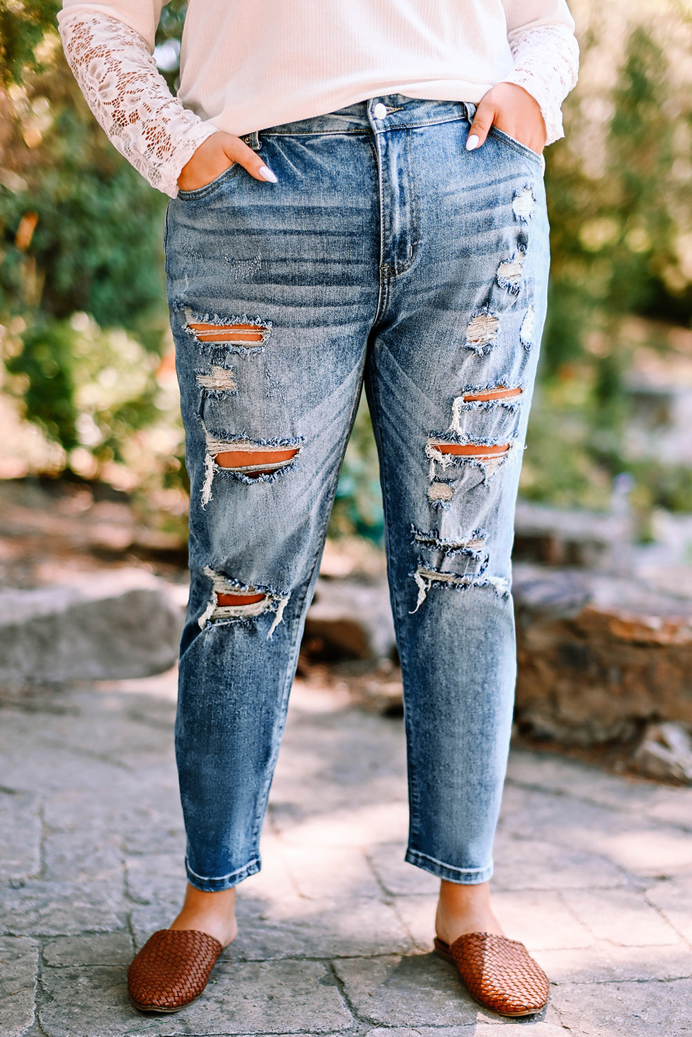 Light Blue Casual Ripped Raw Hem Plus Size Jeans