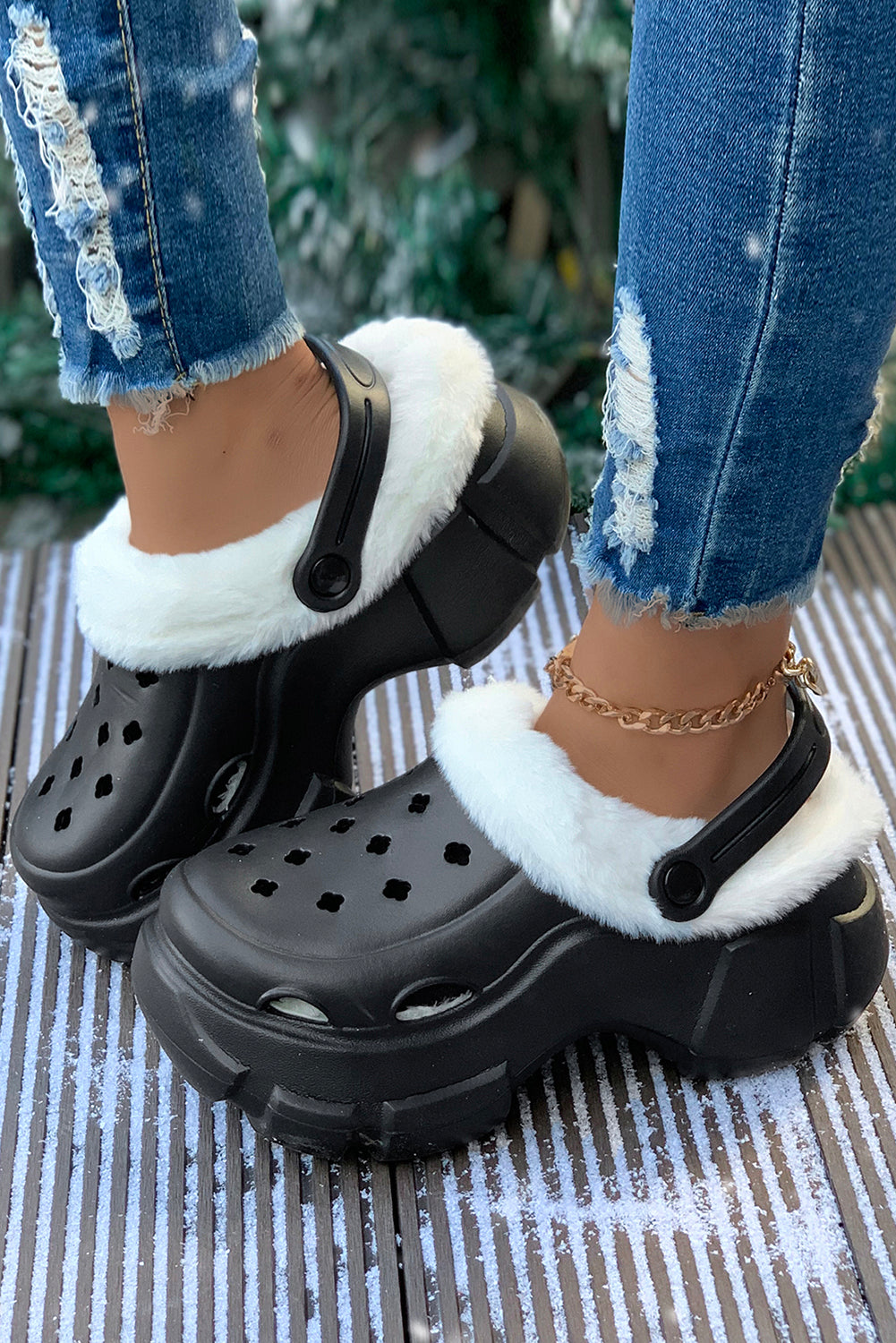 White Plush Lining Winter Hollowed Thick Sole Clogs