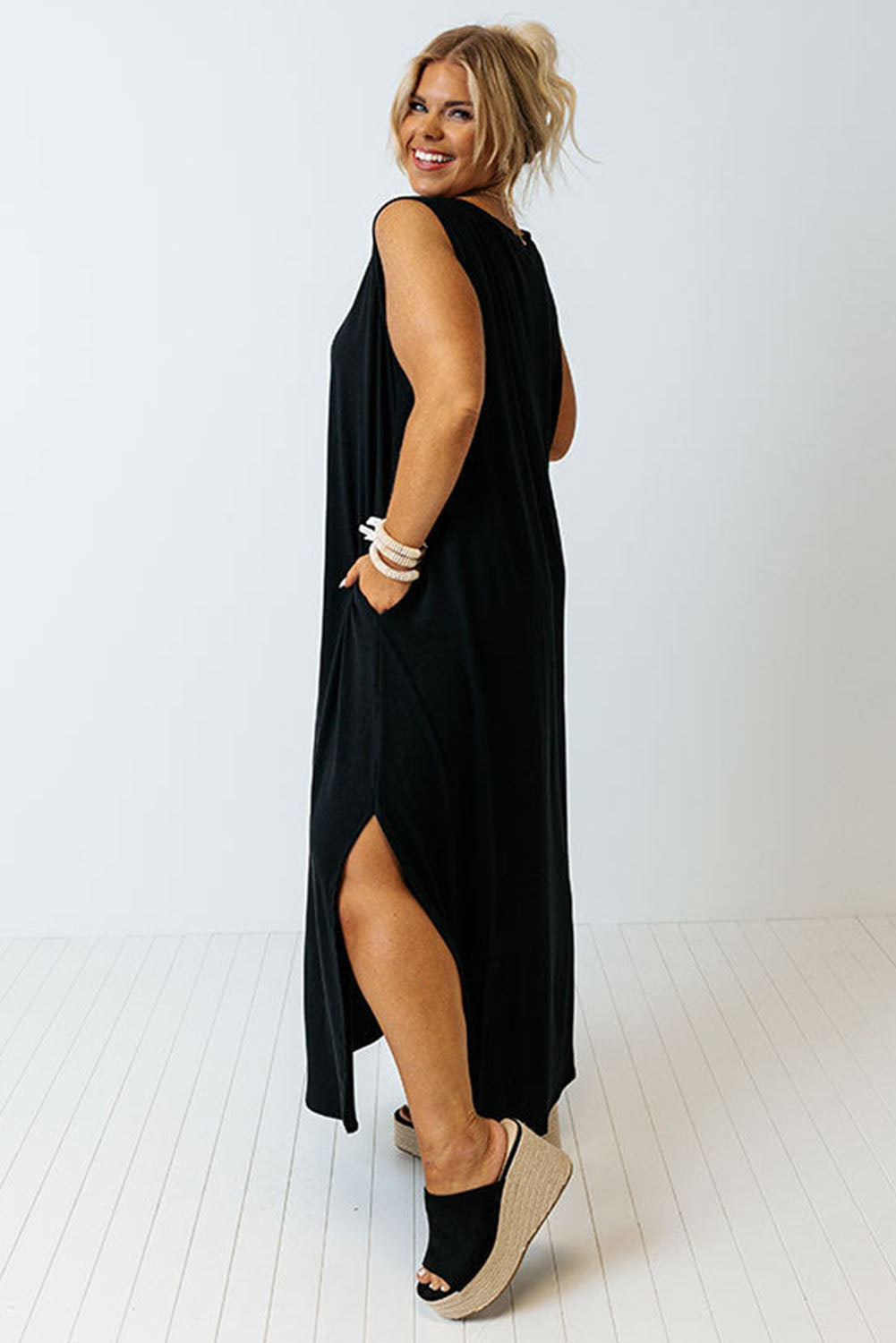 Plus Size Wide Sleeveless Shoulder Split Maxi Tank Dress