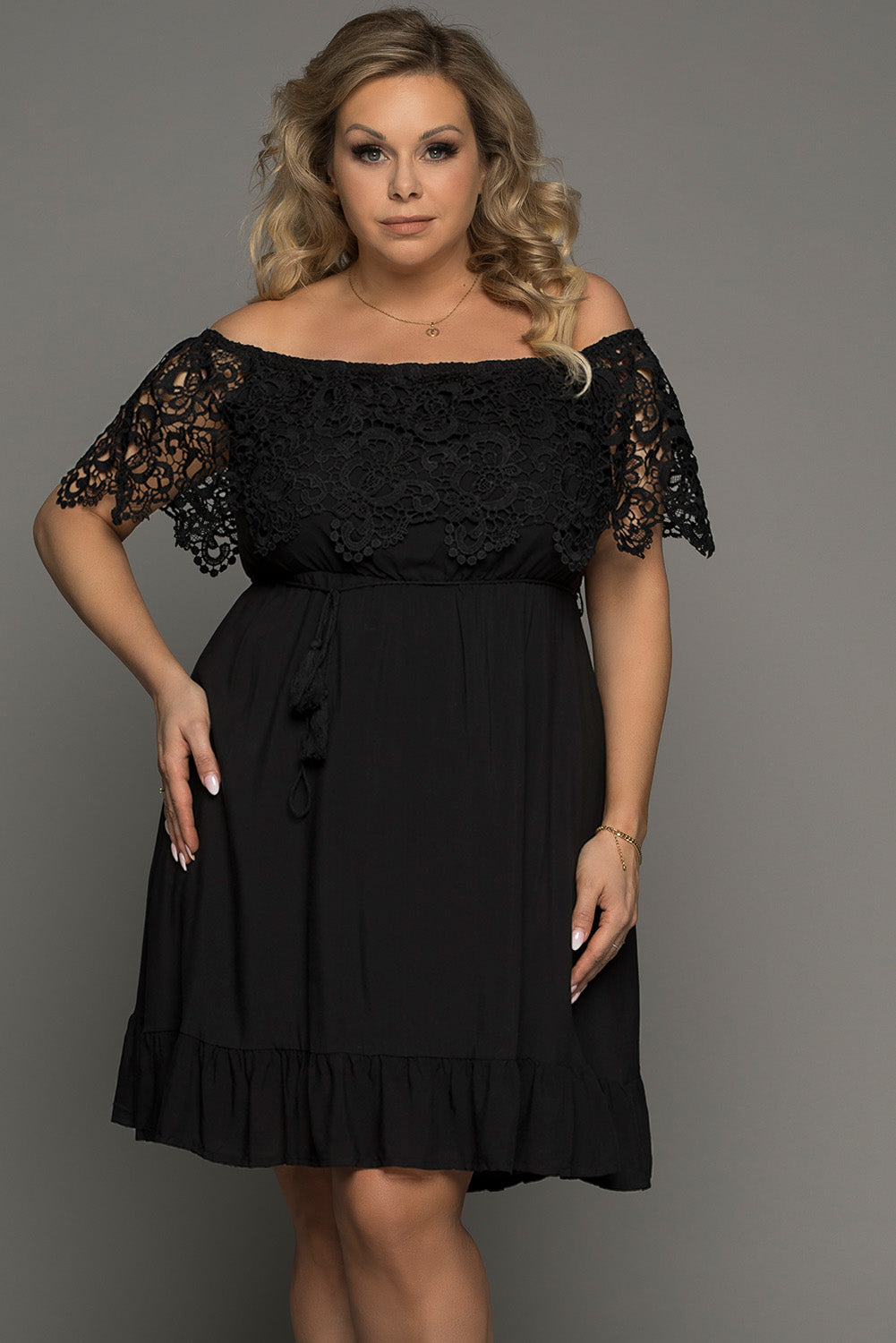 Casual Lace Cutout Pleated Off Shoulder Plus Size Dress