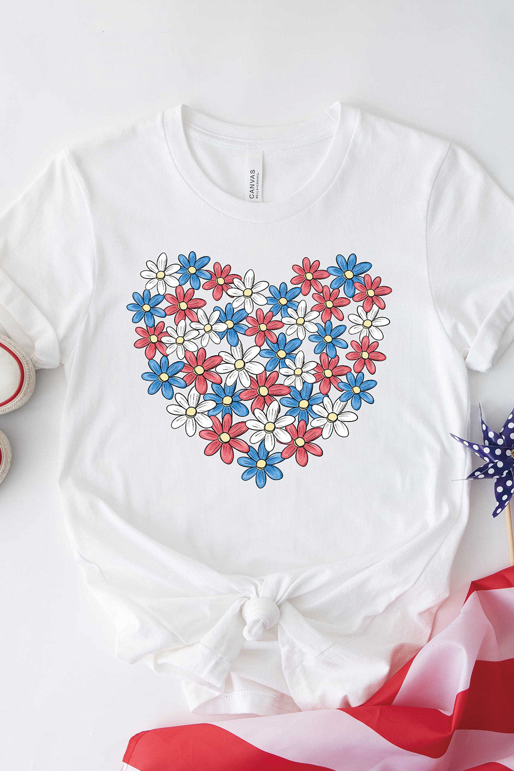 White Daisy Heart Shape Graphic Round Neck T Shirt