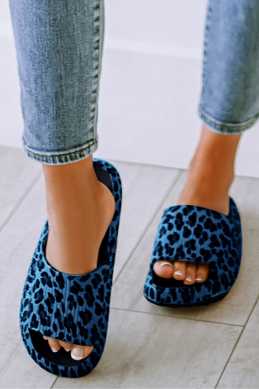 Black Leopard Print Open Toe Thick Flat Slippers