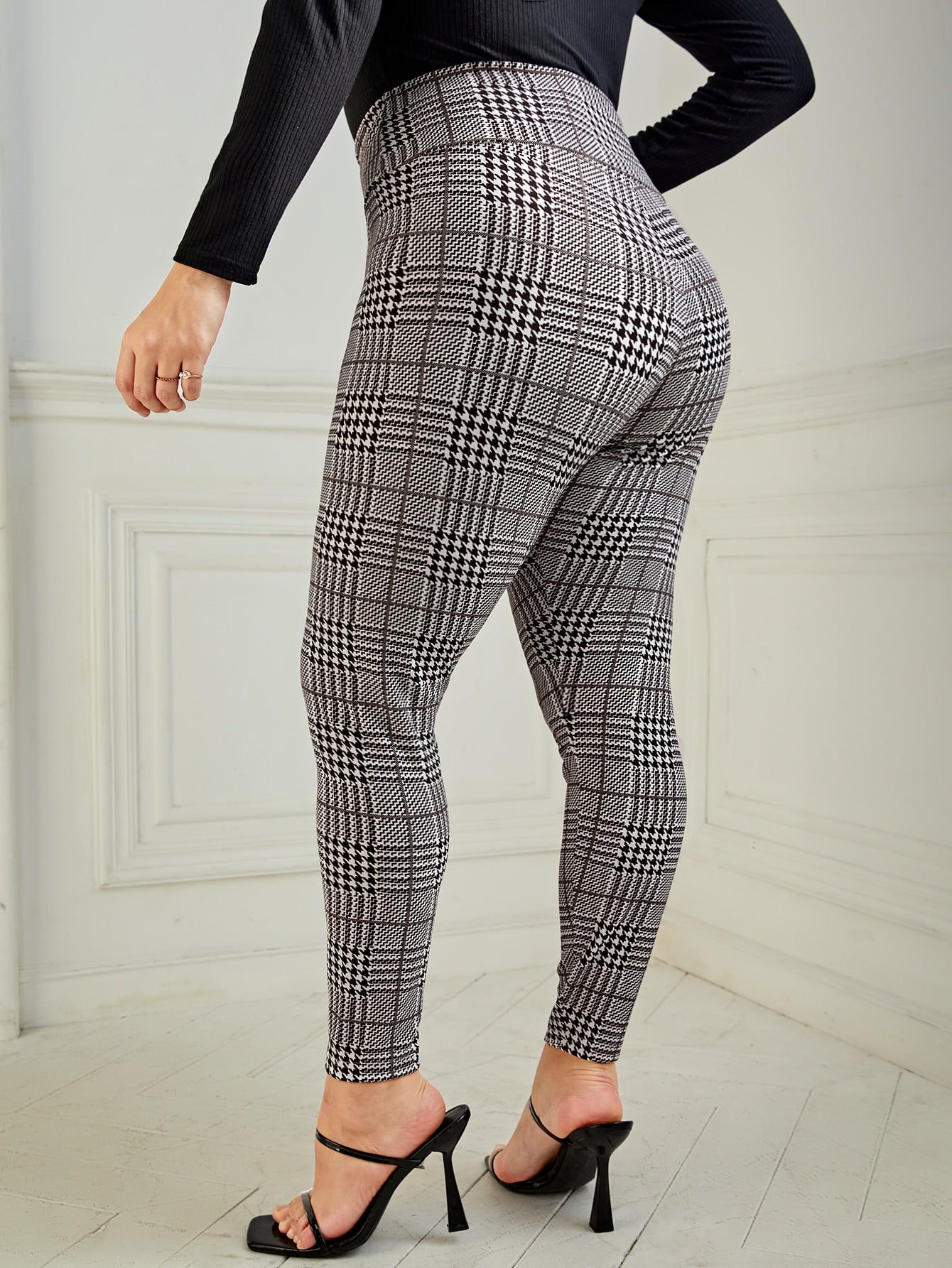 Unity Plus Glen Plaid Leggings