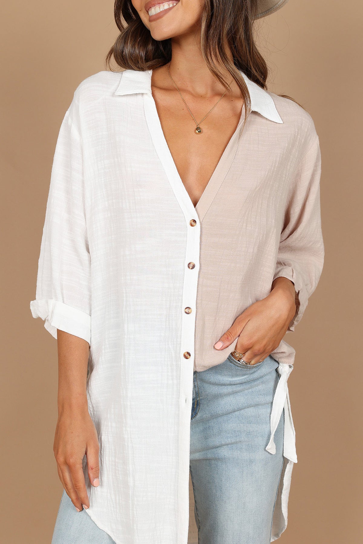 White V Neck Collared Curved Hem Contrast Colorblock Shirt